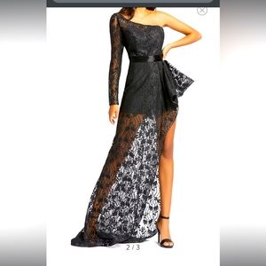 Mac Duggal black one shoulder asymmetric lace formal gown